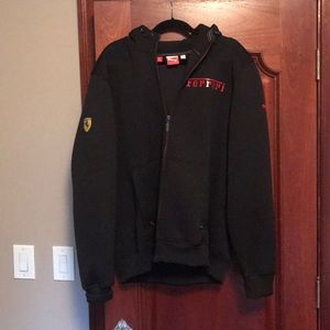 Like New -Hooded Puma Zip Up hoodie XL